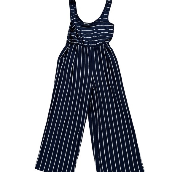 My Michelle Pants - My‎ Michelle Wide Leg Cropped Jumpsuit Sz. XS
